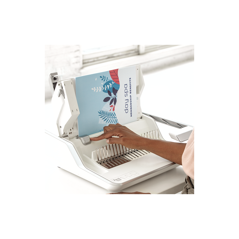 Fellowes Lyra 3-In-1 - In Use